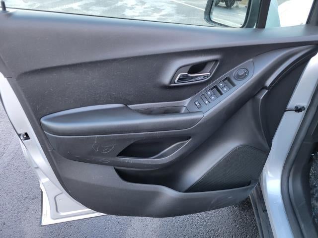 2022 Chevrolet Trax LS