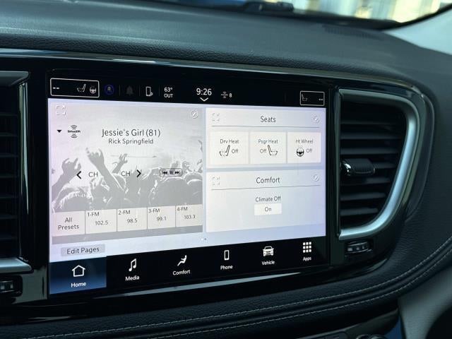 2022 Chrysler Pacifica Touring L