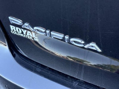 2022 Chrysler Pacifica Touring L